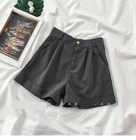 Lässige, elegante Basic-Shorts mit weitem Bein fürs Büro 