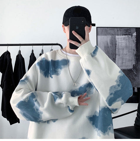 Loose Clouds Pattern O-Neck Men Sweater