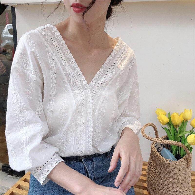 Summer Loose V-Neck Lace Tops