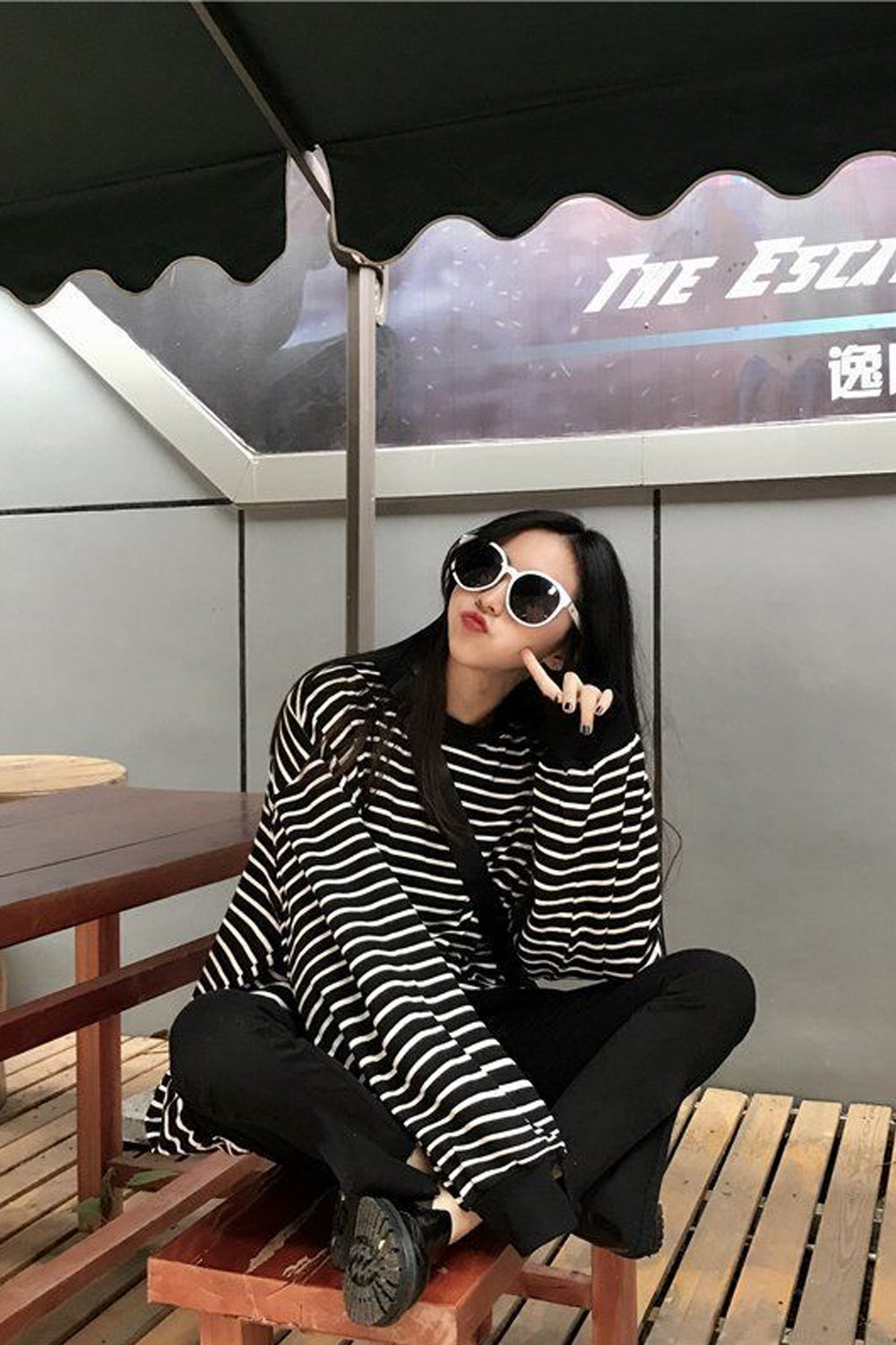 Loose Black White Striped Sweatshirt