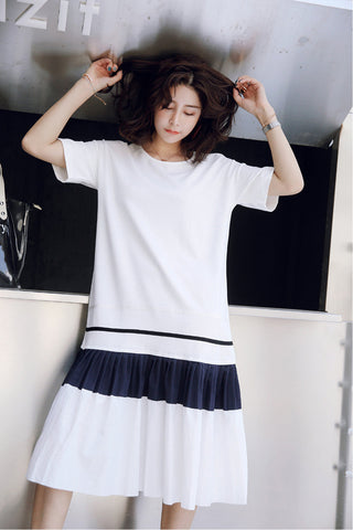 Loose Irregular Pleated O-Neck Solid Dress