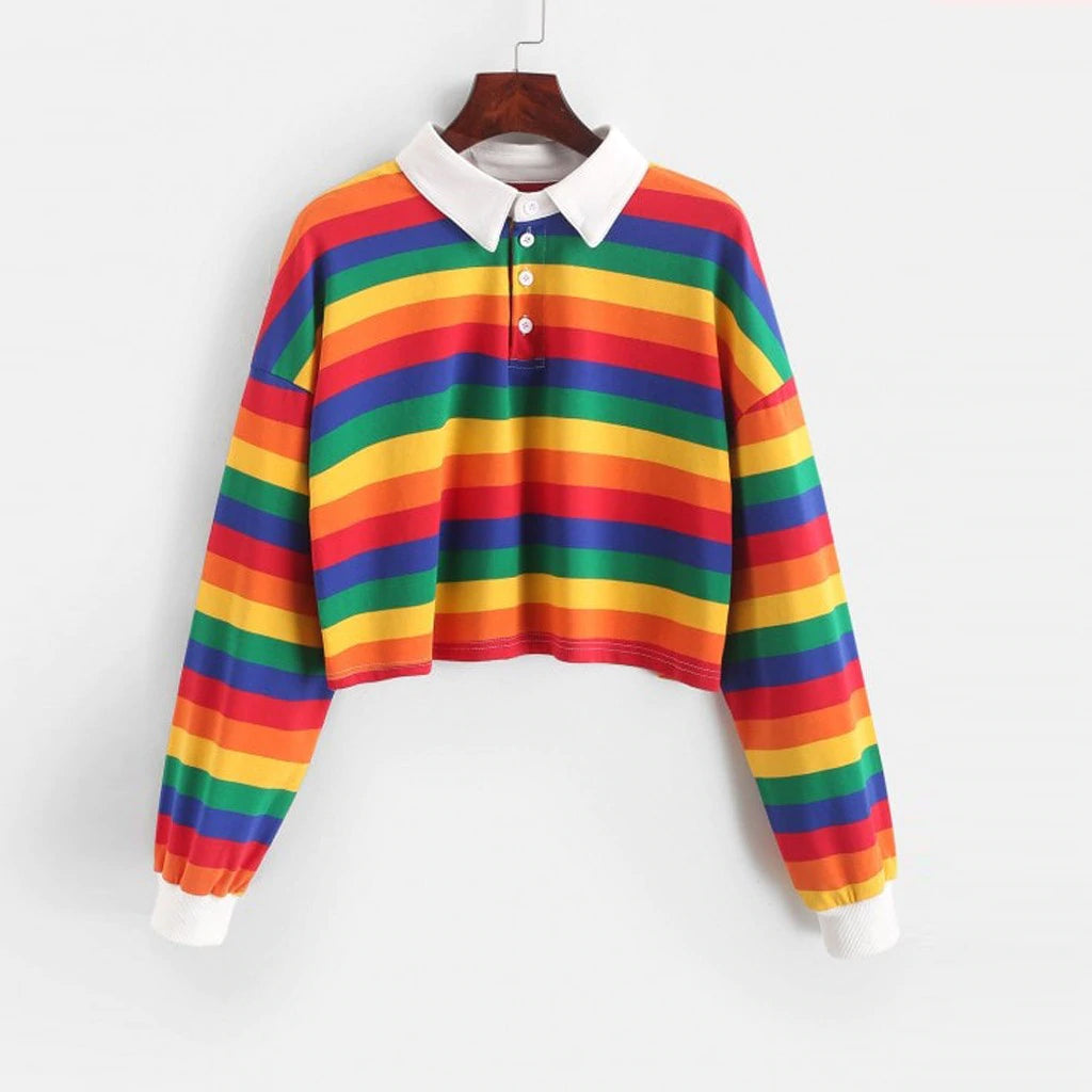 Kurzes Langarmhemd mit Regenbogen-Patchwork-Knopfleiste