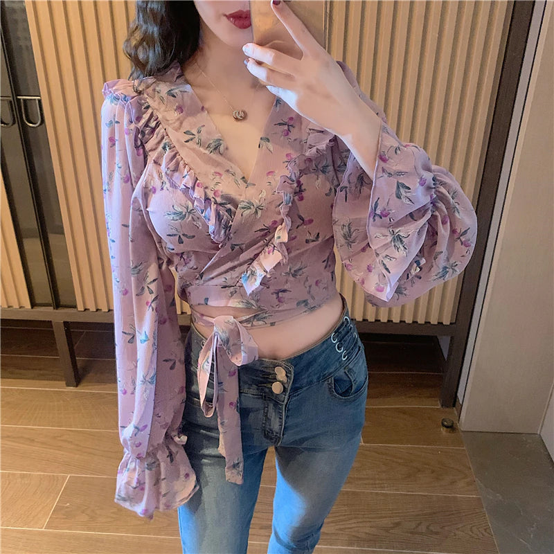 Blusa de gasa con volantes y estampado floral de manga larga 