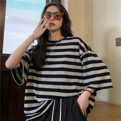 Loose Oversize O-Neck Striped Shirt