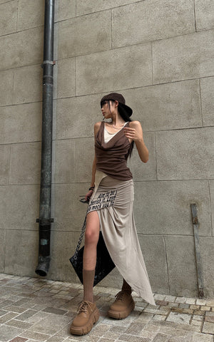 Asymmetrical Text Print Skirt