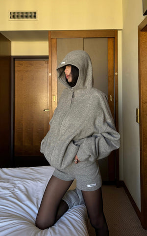 Oversized Hoodie & Shorts Set - Streetwear-Inspired Design