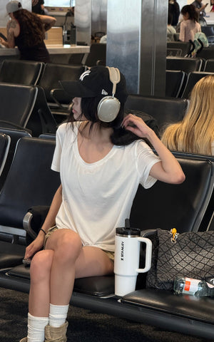 Scoop Neck Graphic Tee Slim Fit