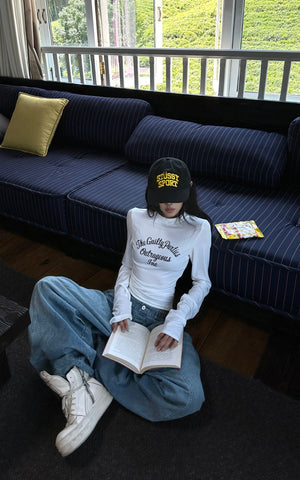 Graphic Long Sleeve Tee with Slim Fit and Streetwear Edge