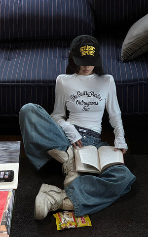 Graphic Long Sleeve Tee with Slim Fit and Streetwear Edge