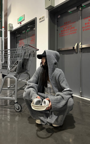 Oversized Knit Hoodie and Wide-Leg Pants Set