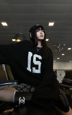 Oversized Knit Sweater with Textured Number Motif