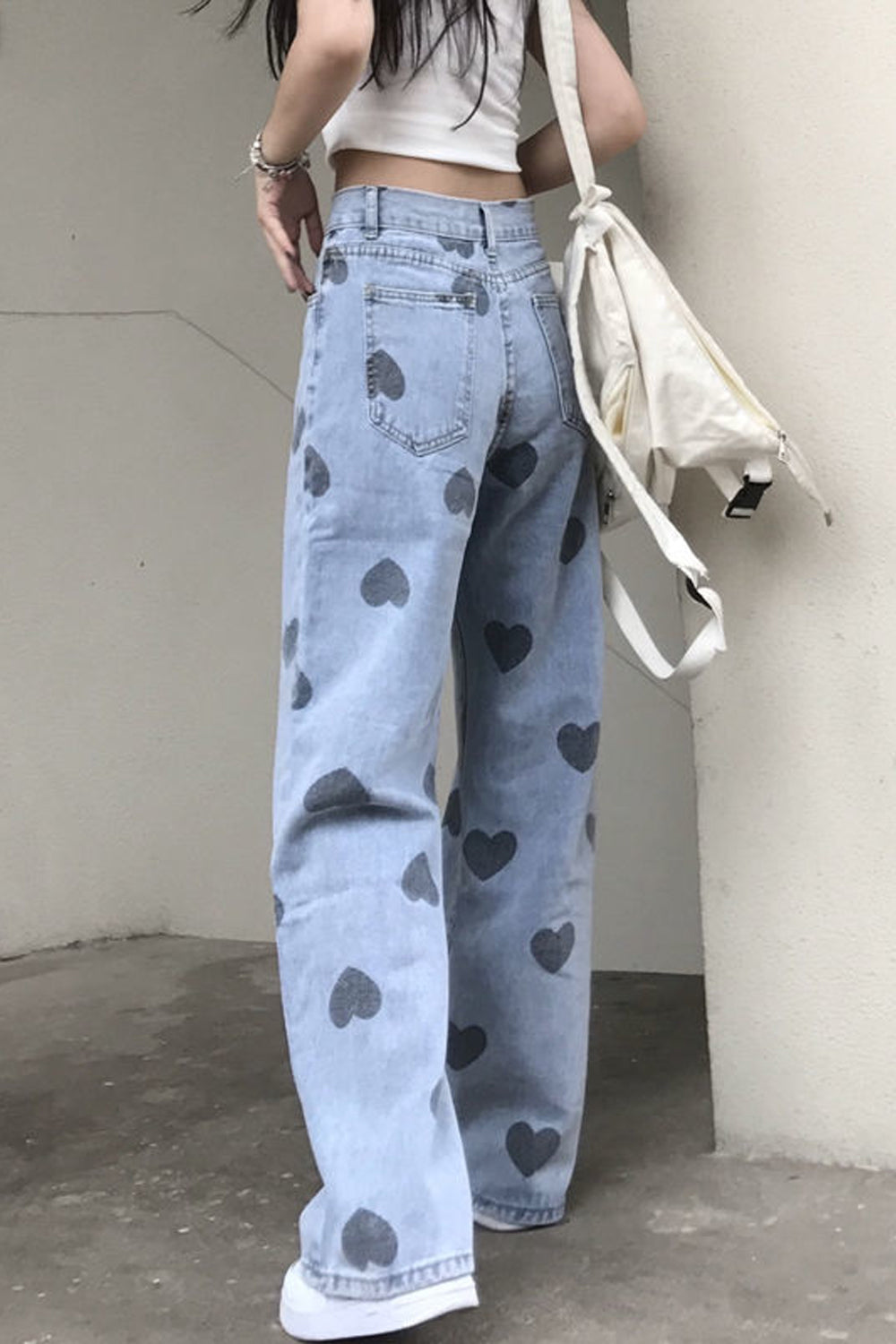 Pantalones vaqueros largos con estampado de corazones y cintura alta 