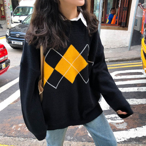 Loose Diamond Pattern Knitted Sweater