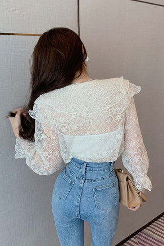 Blusa de encaje con cuello Peter Pan y manga larga