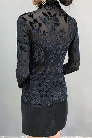 Camisas elegantes con estampado de flores y cuello alto 