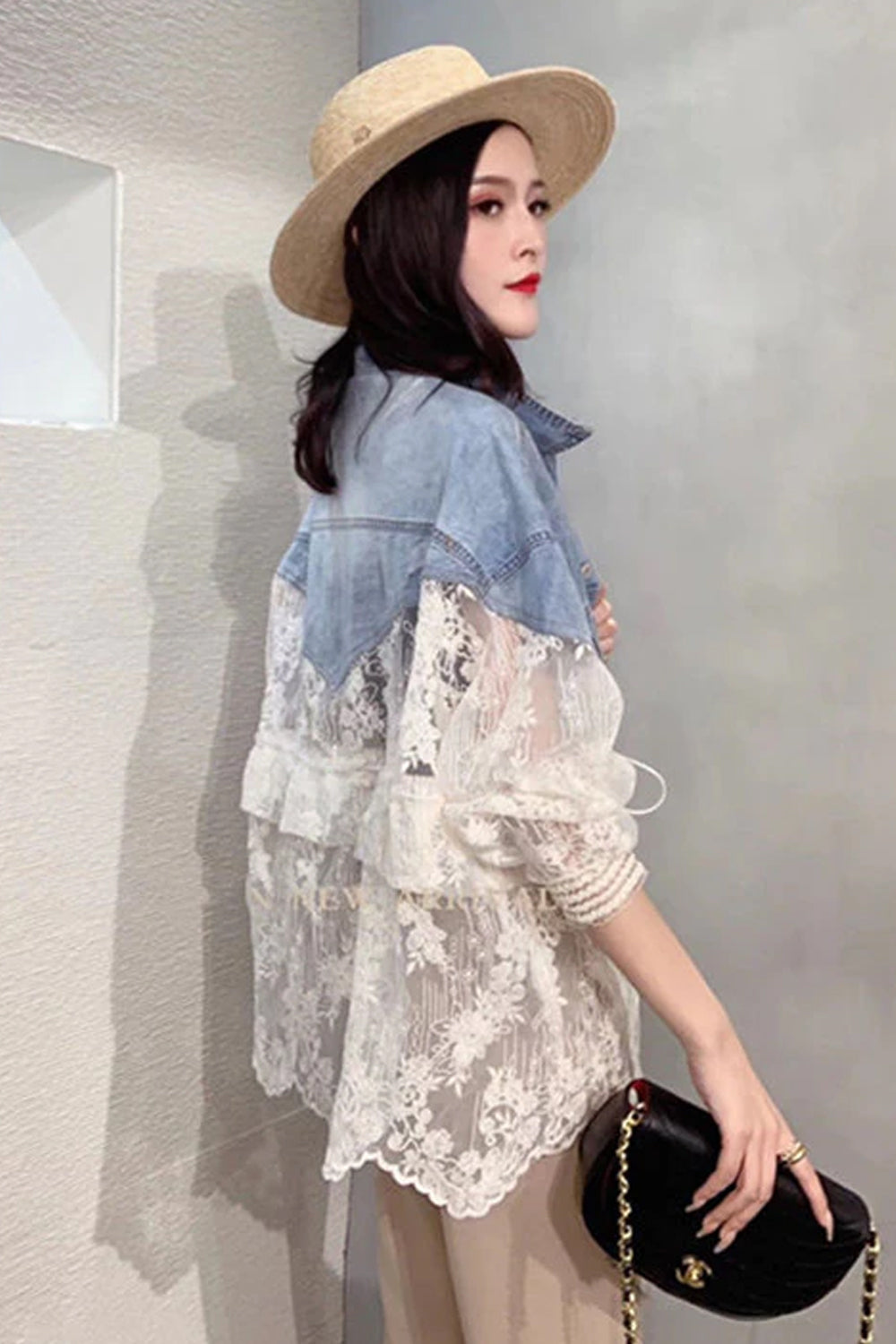 Lace Spliced Loose Denim Jacket