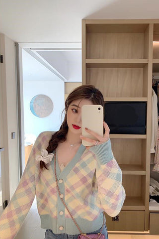 Long Sleeve Cute Argyle Pattern Knitted Cardigan Sweater