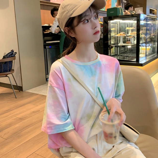 Camisa de manga corta estilo tie-dye 