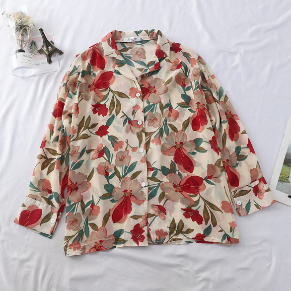 Camisa estilo playero con estampado de flores vintage