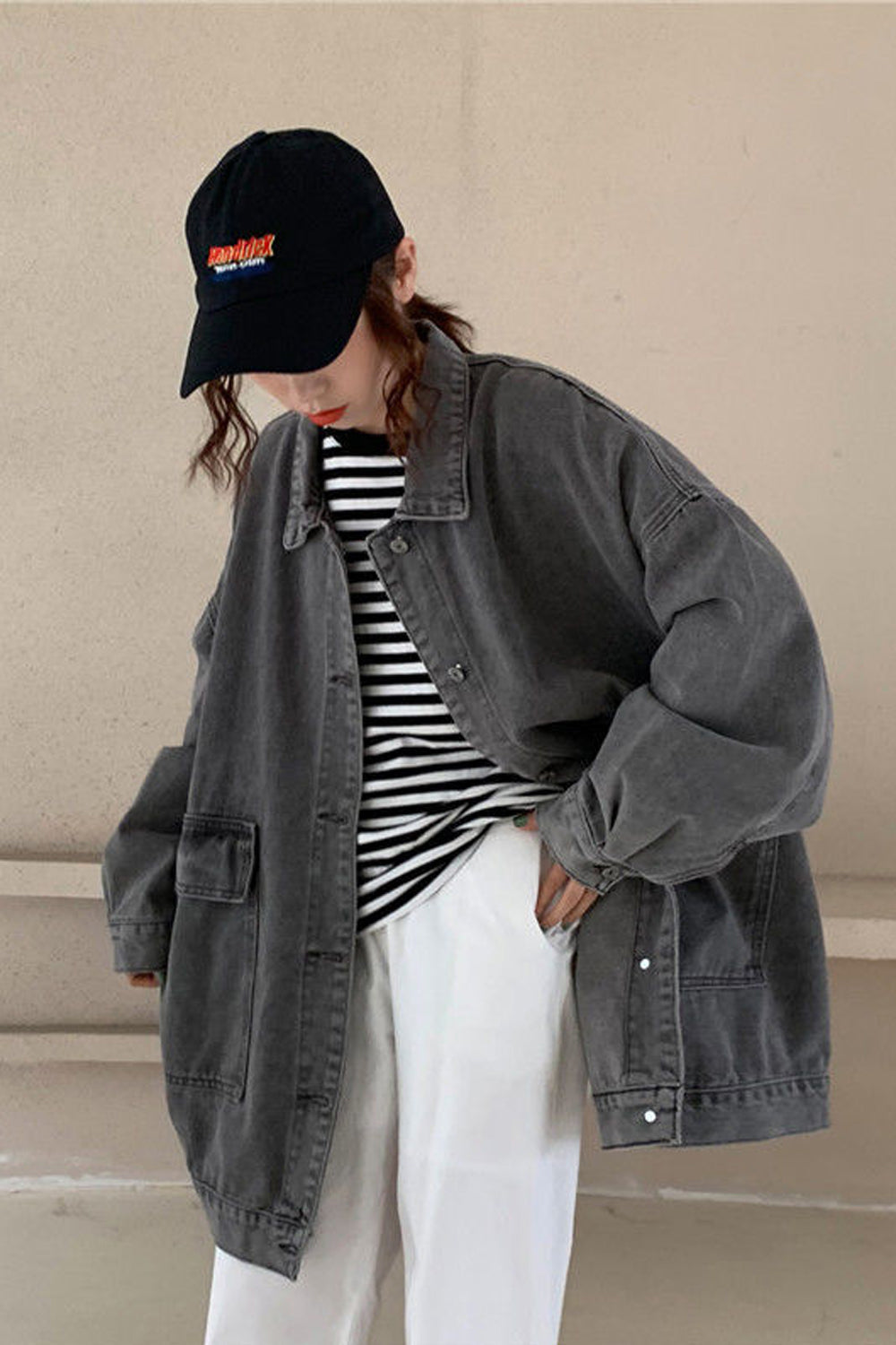 Lockere Oversize-Jeansjacke mit Doppeltaschen 