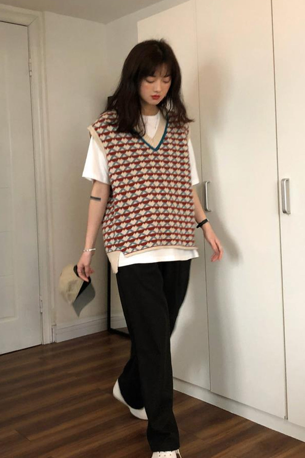 Loose Retro Heart Pattern Sleeveless Vest Sweater