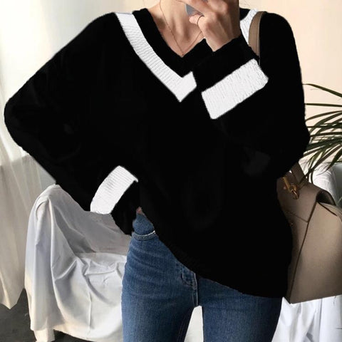 Lässiger Basic-Pullover mit V-Muster