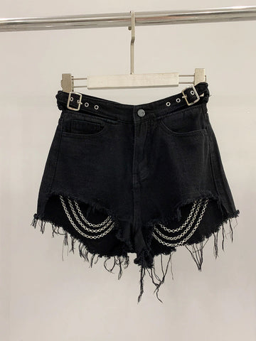 Vintage Jeansshorts mit weitem Bein und Metallkette 