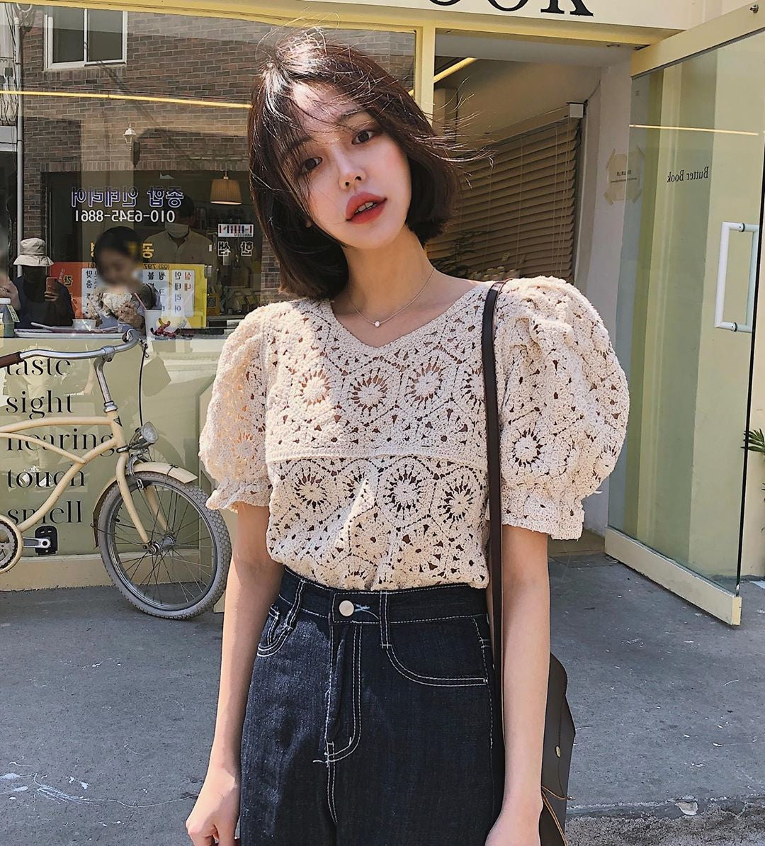 Retro Perspective Puff Sleeve Short Sleeve Shirt