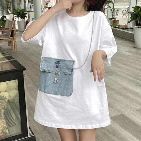 Lockeres Oversize-Hemd mit Denim-Kettentasche