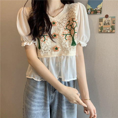 Retro V-Neck Floral Embroidered Short Sleeve Shirt
