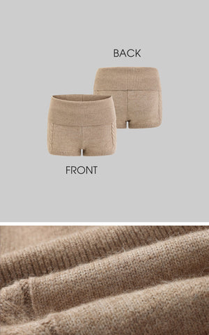 Oversized Knitwear Set with Scar