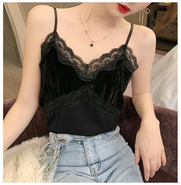 Elegante, sexy Crop-Tops aus Spitze 