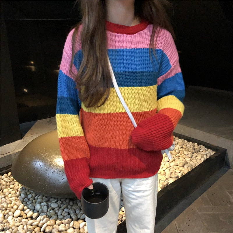 Strickpullover mit Regenbogenstreifen