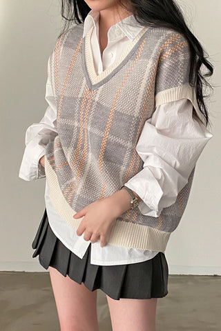 V-Neck Plaid Striped Sleeveless Vest Sweater