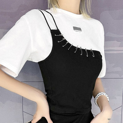 2 Piece O-Neck Shirt With Pin Crop Top