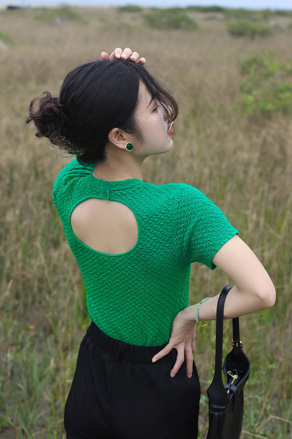 Sexy Strickshirt mit ausgehöhltem Rücken 
