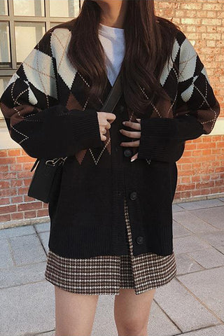 Loose Argyle Pattern Black Cardigan Sweater