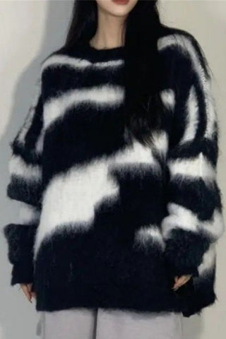 Loose Striped O-Neck Sweater