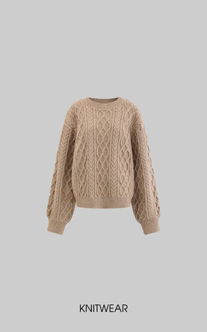 Oversized Knitwear Set with Scar