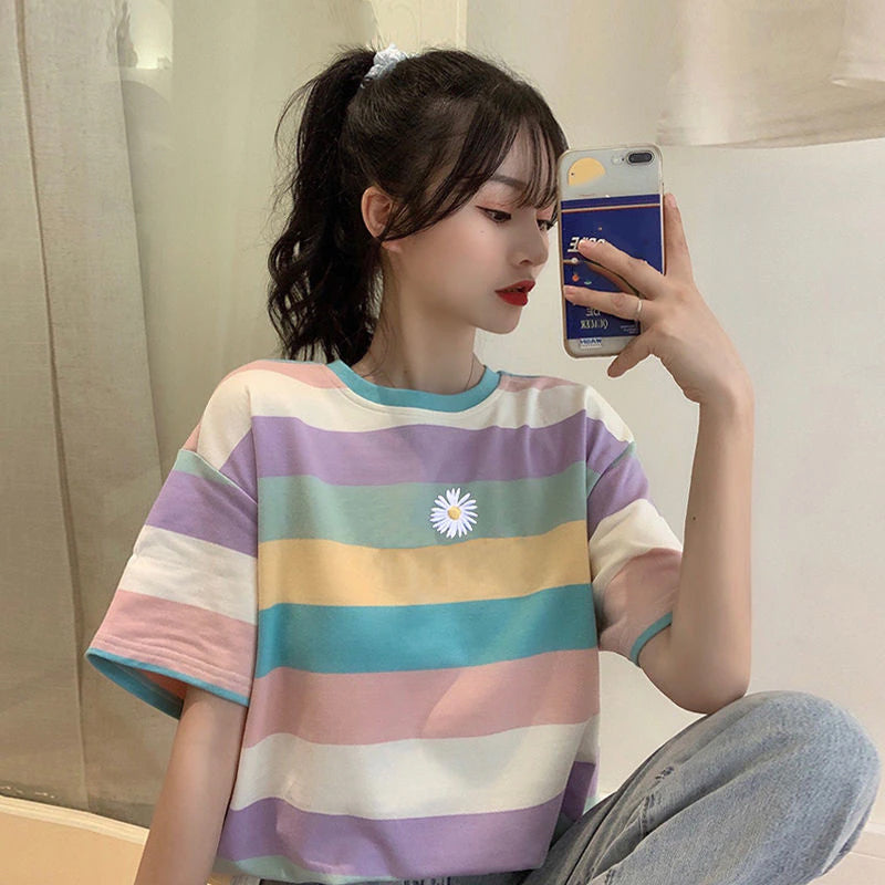Loose Daisy Embroidered Short Sleeve Striped Shirt