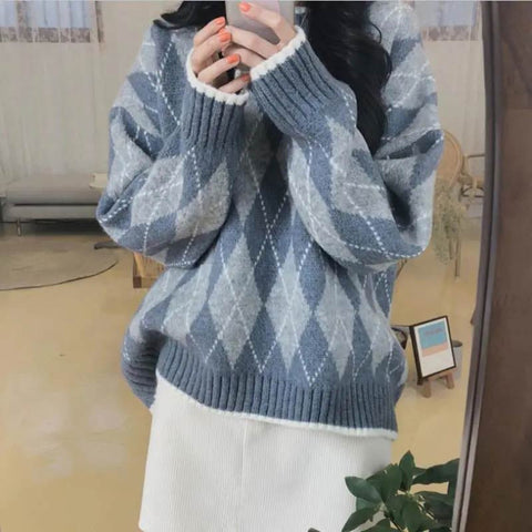 Argyle Pattern Loose O-Neck Knitted Sweater