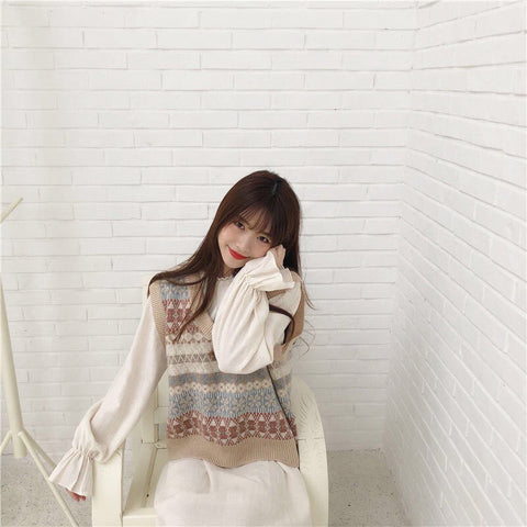 Sleeveless Retro Pattern Short Knitted Vest Sweater
