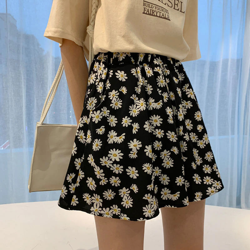 Daisy Floral Printed Sexy Shorts Pants