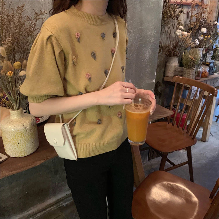 Beading Flowers Pattern Puff Sleeve Knitted Shirt