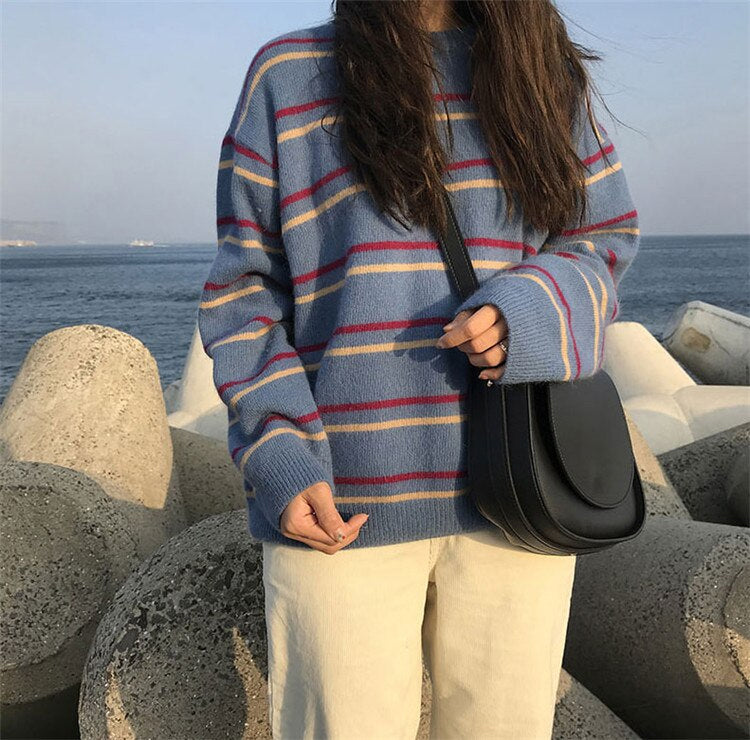 Loose O-Neck Knitted Striped Sweater