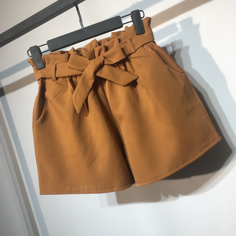 Short Pants With Bow Tie Belted