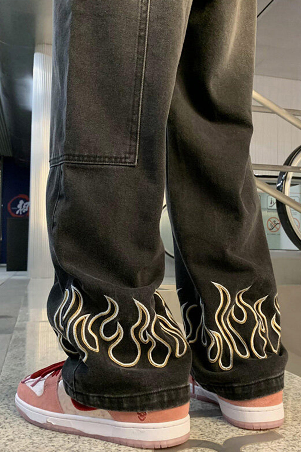 Loose Flame Embroidered Jeans Pants