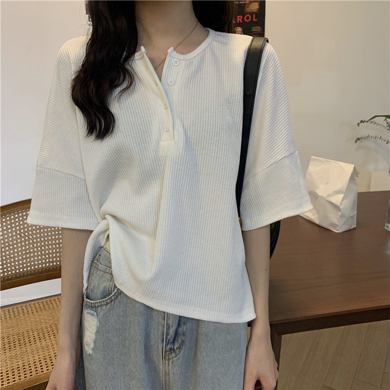 Camisa básica holgada y corta 