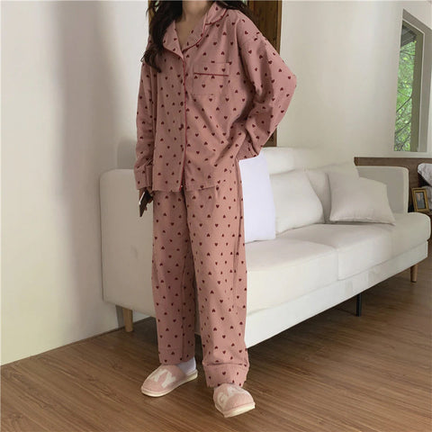 Conjunto de pijama de 2 piezas con estampado completo de corazones 