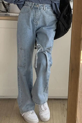 Niedliche lange Jeanshose mit hoher Taille und Schleife 